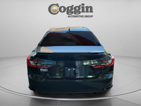Certified 2025 Toyota Camry SE FWD image 3
