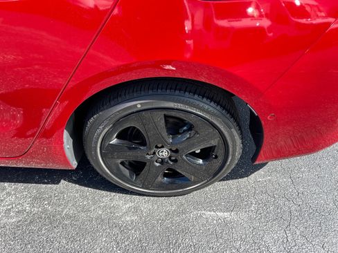 Used 2021 Toyota Prius FWD image 28