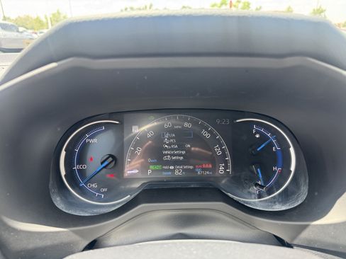 Certified 2024 Toyota RAV4 LE AWD/4WD image 30