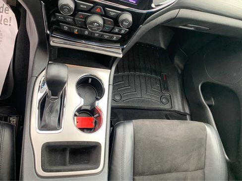 Used 2020 Jeep Grand Cherokee Altitude image 20