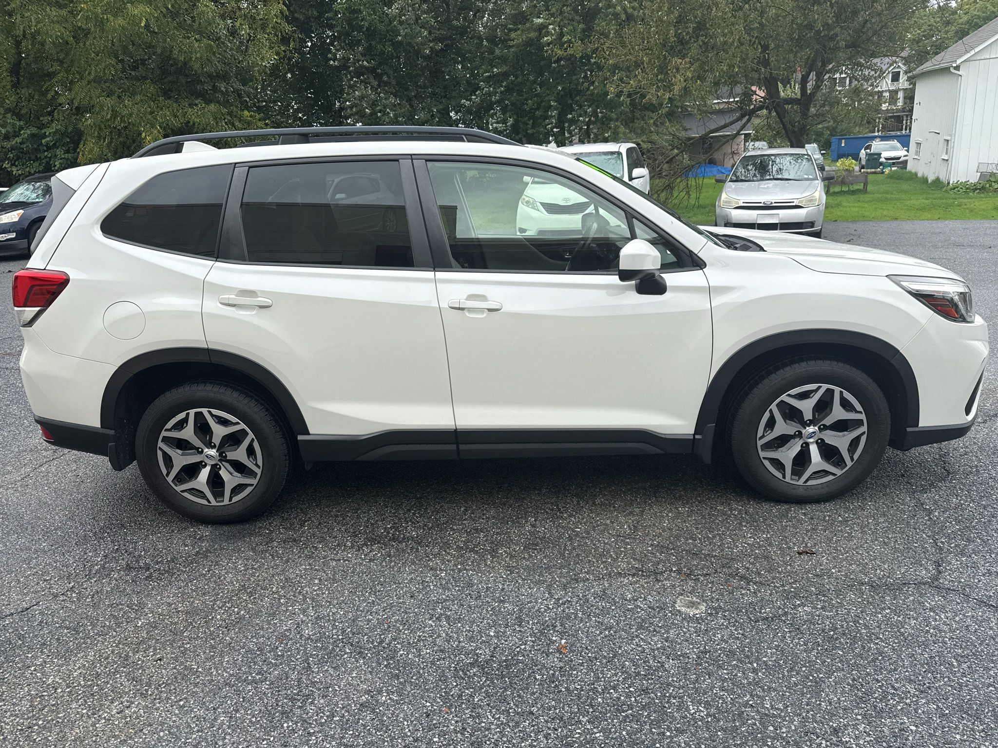 Used 2019 Subaru Forester Premium w/ All-Weather Package AWD/4WD image 6
