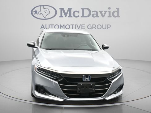 Used 2022 Honda Accord Sport image 2