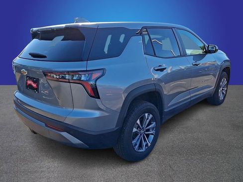 Used 2025 Chevrolet Equinox LT FWD image 4