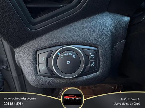 Used 2019 Ford Escape SE image 24