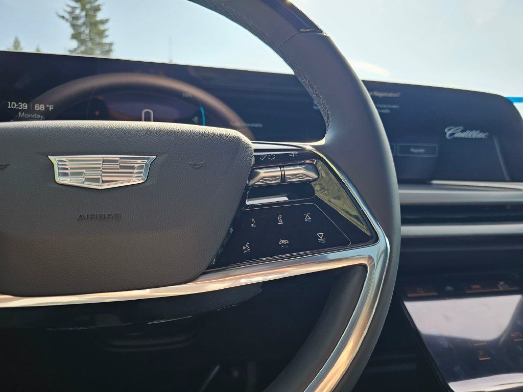 New 2027 Cadillac Vistiq Luxury AWD/4WD image 34