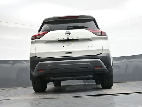 Used 2023 Nissan Rogue SV FWD image 40
