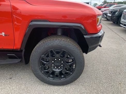 New 2026 GMC Hummer EV SUV image 2