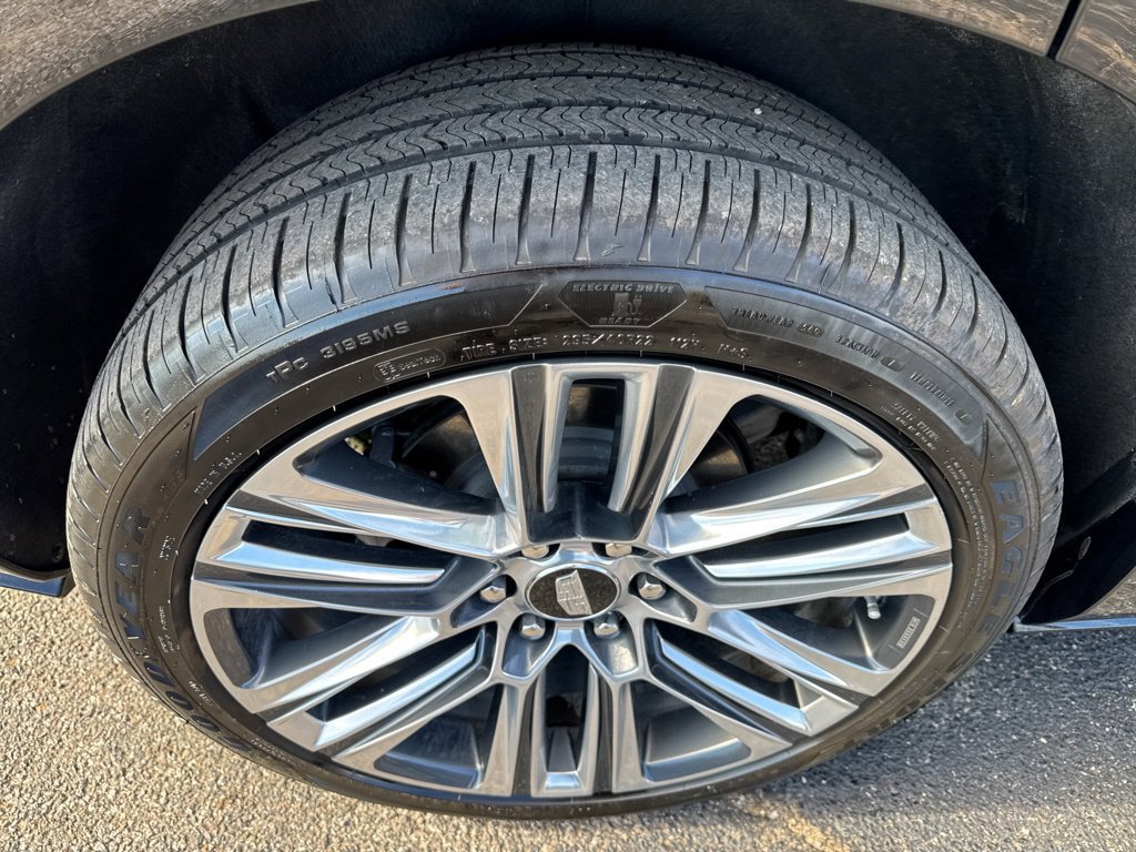Used 2026 Cadillac Vistiq Platinum w/ LPO, Floor Liner Package AWD/4WD image 50