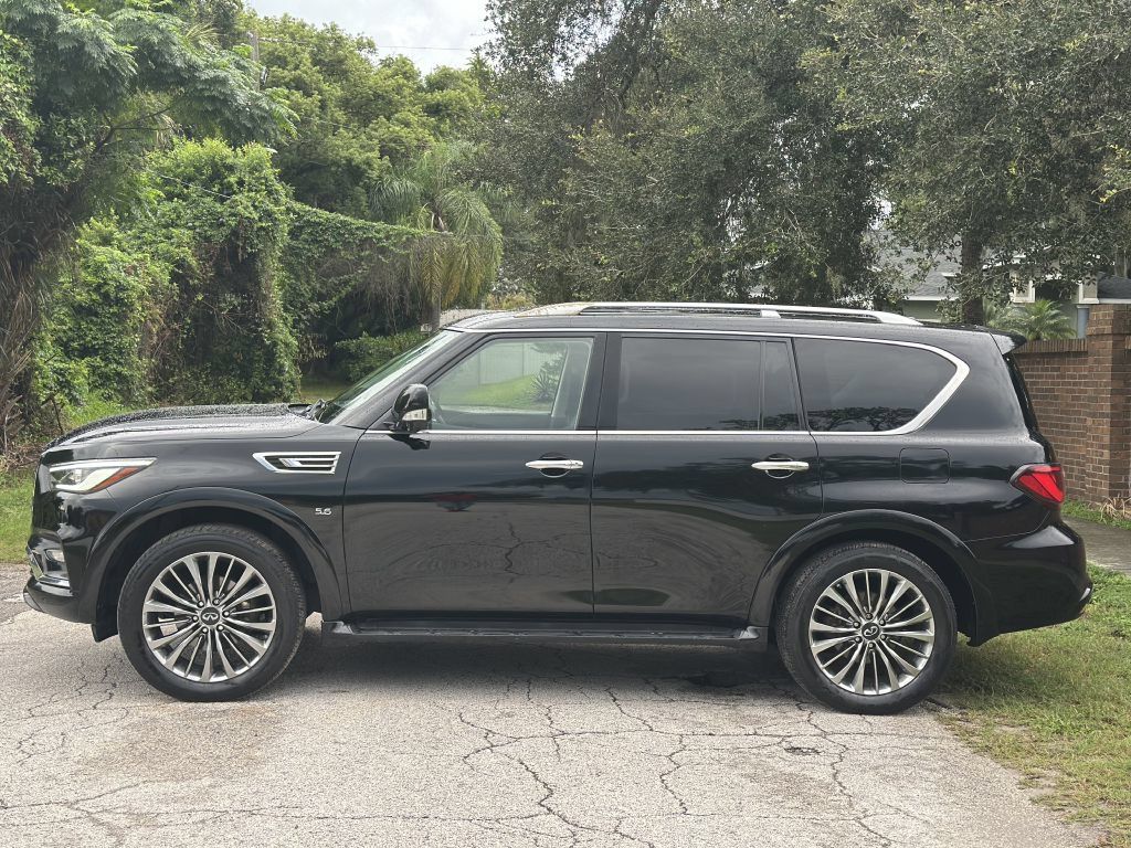 Used 2018 INFINITI QX80 2WD w/ Driver Assistance Package image 2