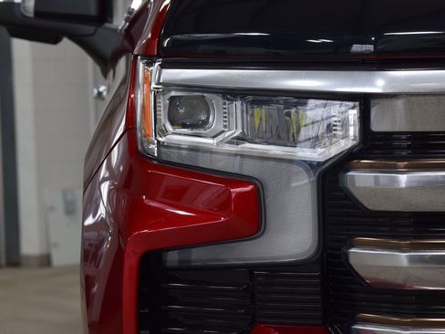 Used 2022 Chevrolet Silverado 1500 High Country image 10