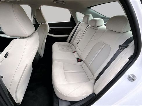 Used 2025 Hyundai Sonata SEL FWD image 18