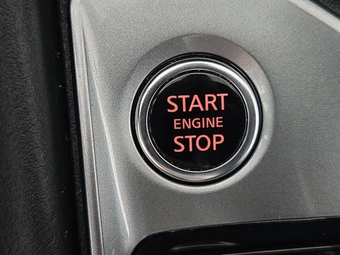 Used 2025 Nissan Altima 2.5 SV image 22