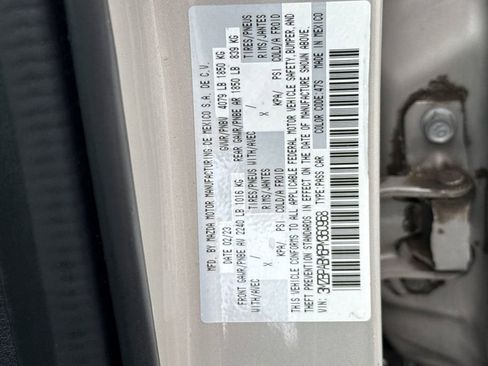 Used 2023 MAZDA MAZDA3 s FWD image 39