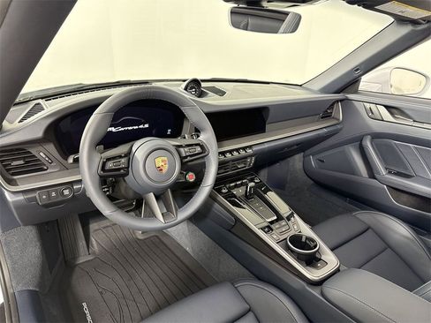New 2026 Porsche 911 Carrera 4S image 4