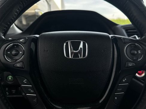 Used 2020 Honda Ridgeline RTL-E image 25