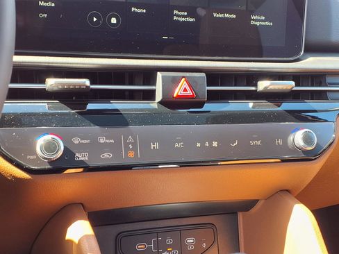 New 2026 Kia Sportage X-Line AWD/4WD image 17