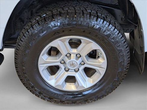 Used 2016 Toyota 4Runner SR5 image 25