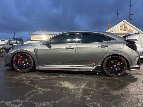 Used 2019 Honda Civic Type R image 4