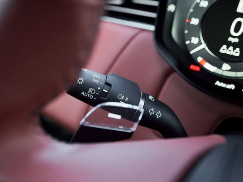 Used 2025 Land Rover Range Rover Sport SV Edition Two image 49