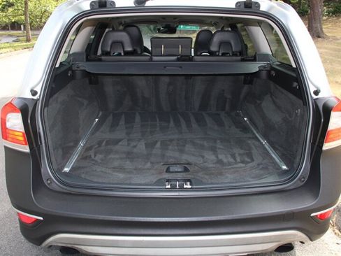 Used 2016 Volvo XC70 T5 Premier w/ Proximity Package AWD/4WD image 17