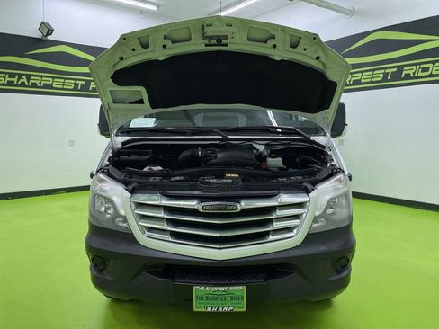 Used 2018 Freightliner Sprinter 2500 image 4