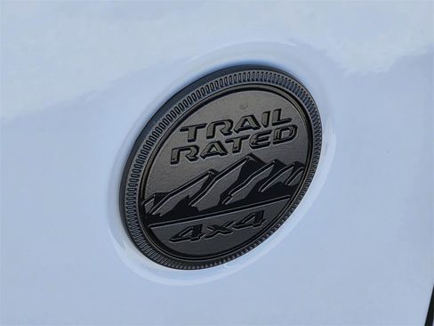 New 2025 Jeep Gladiator Sport image 29