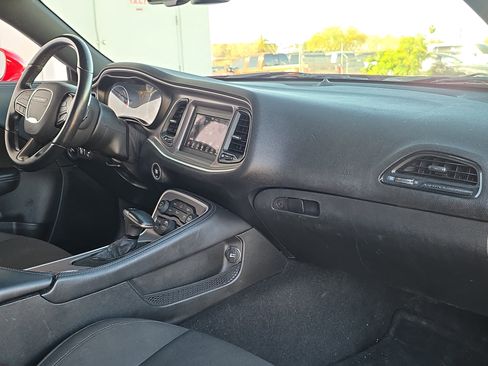 Used 2022 Dodge Challenger GT image 23