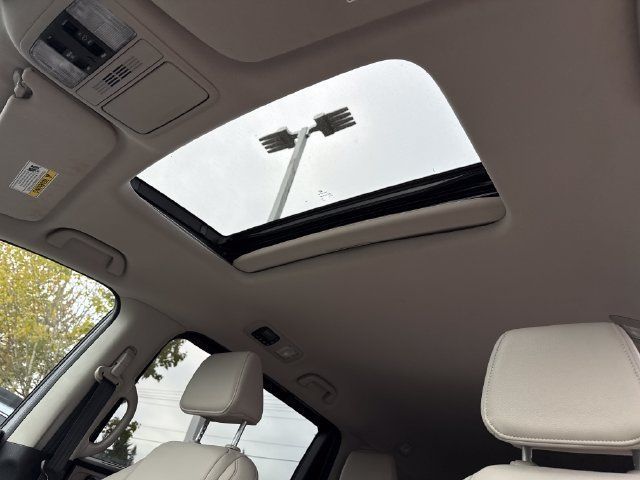 Used 2025 Honda Odyssey EX-L image 18