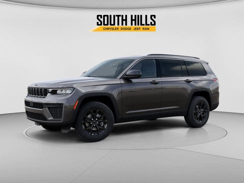 New 2026 Jeep Grand Cherokee L 4WD image 2