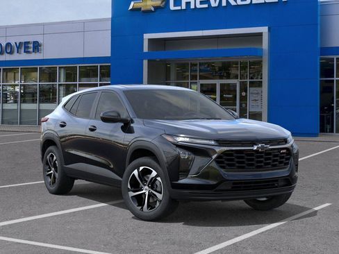 New 2026 Chevrolet Trax RS w/ Sunroof Package FWD image 7