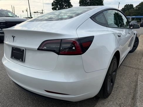 Used 2023 Tesla Model 3 Standard Range RWD image 5
