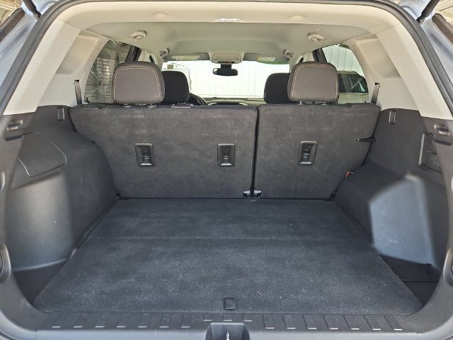 Used 2021 GMC Terrain SLE FWD image 25
