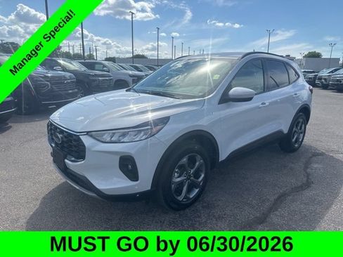 Used 2025 Ford Escape ST-Line Select AWD/4WD image 7