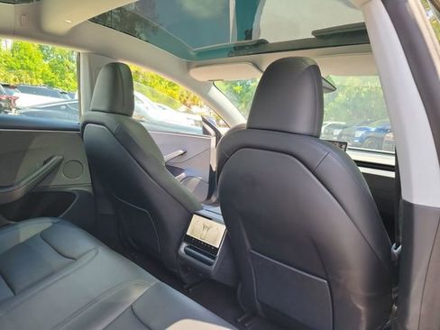 Used 2025 Tesla Model 3 Long Range RWD image 27