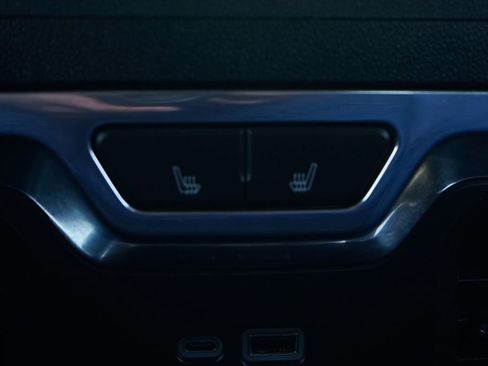 Used 2024 Chevrolet Silverado 2500 LTZ w/ LTZ Plus Package image 38