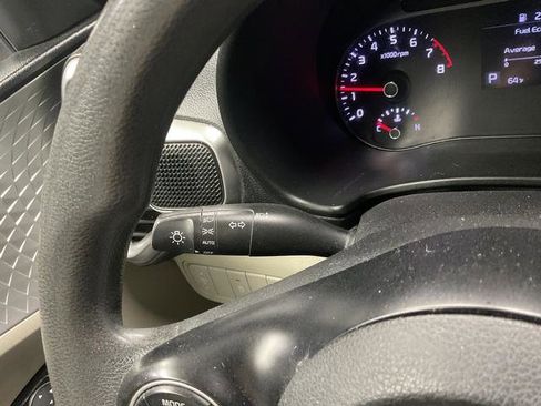 Used 2021 Kia Soul LX FWD image 18
