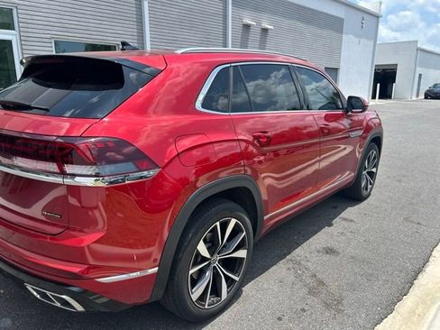 Used 2024 Volkswagen Atlas Cross Sport SEL Premium R-Line AWD/4WD image 4