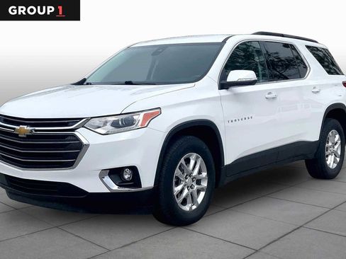 Used 2021 Chevrolet Traverse LT image 1