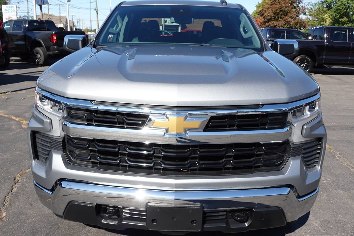 Used 2024 Chevrolet Silverado 1500 LT AWD/4WD image 8