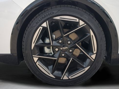 New 2025 Kia K4 GT-Line image 28