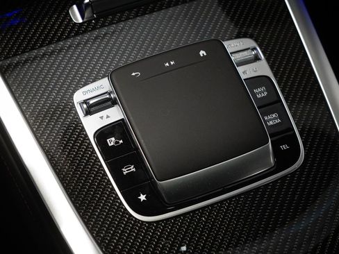 Used 2025 Mercedes-Benz G 550 image 27