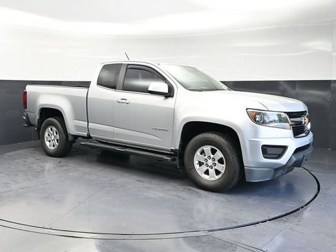 Used 2016 Chevrolet Colorado W/T w/ WT Convenience Package RWD image 3