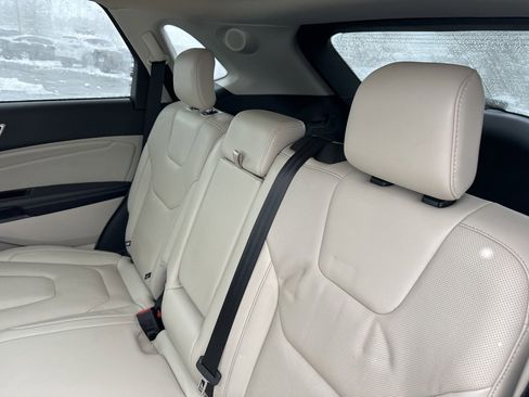 Used 2019 Ford Edge Titanium w/ Equipment Group 301A image 20