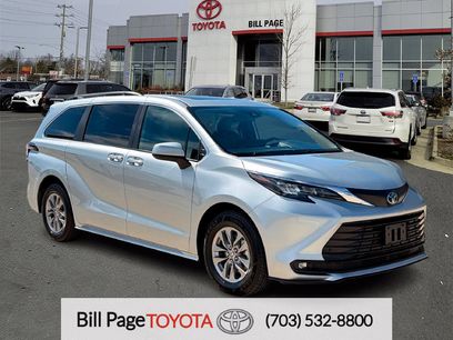 Used 2025 Toyota Sienna XLE