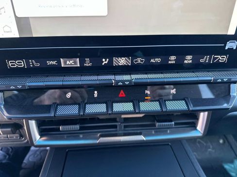 New 2025 GMC Hummer EV 3X w/ LPO, Sport Package image 22