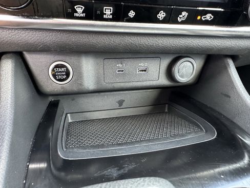 Certified 2023 Nissan Rogue SV image 27