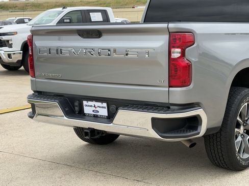 Used 2024 Chevrolet Silverado 1500 LT w/ Protection Package RWD image 8