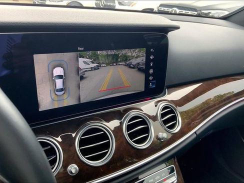 Certified 2022 Mercedes-Benz E 350 4MATIC Sedan image 23