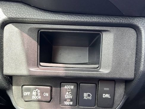 Used 2019 Toyota Tacoma TRD Sport RWD image 20