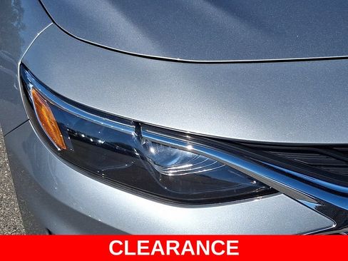 Used 2024 Chevrolet Malibu LT FWD image 9